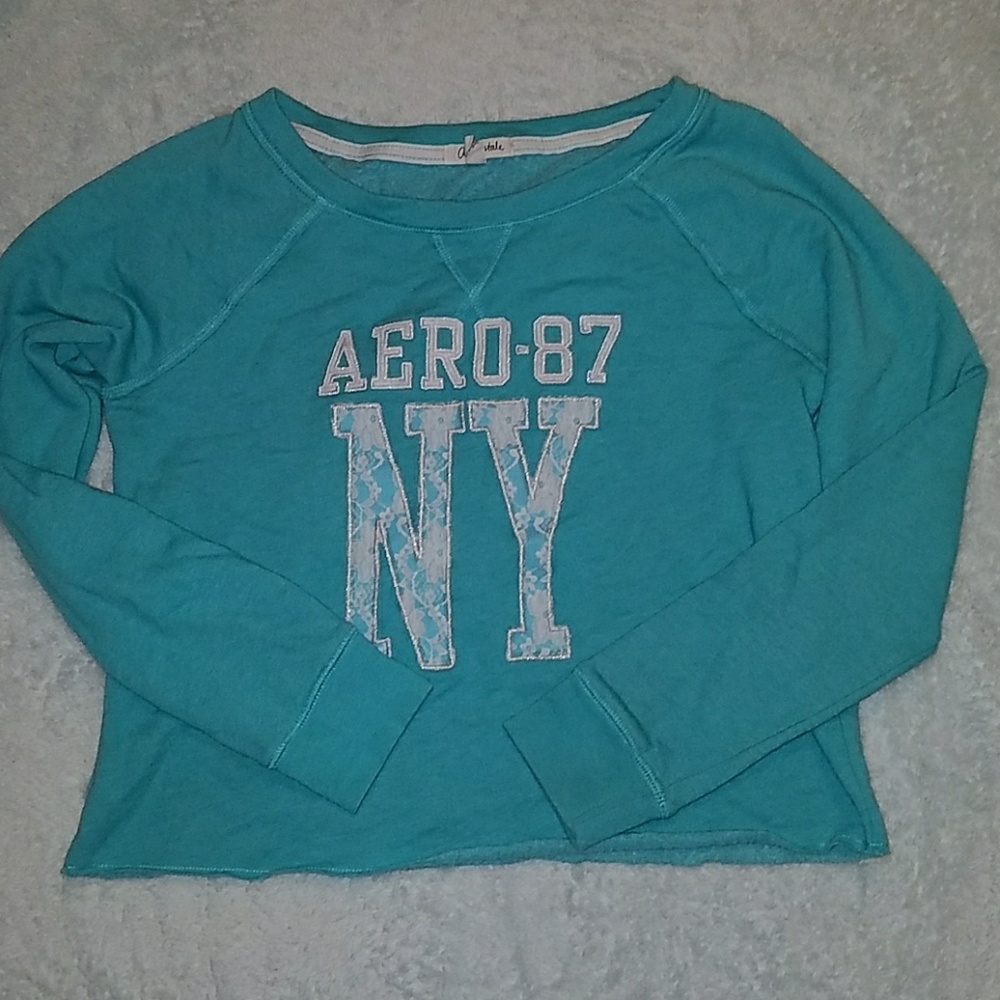 Sweatshirt